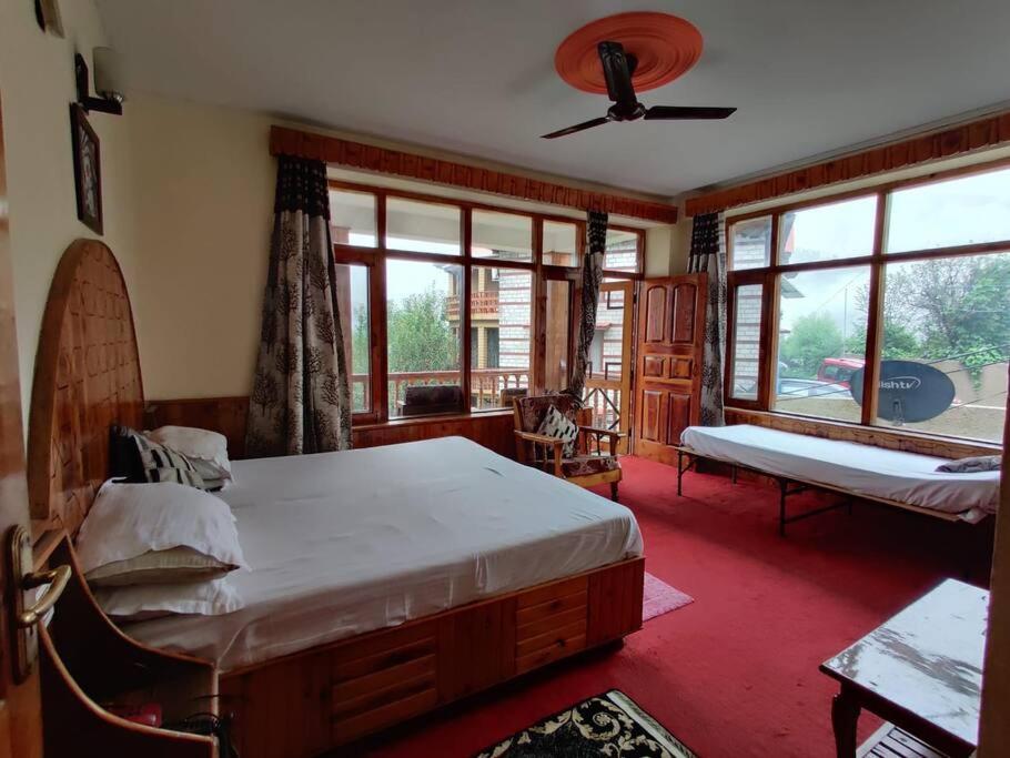 Aroma Taru Villa / Cottage ,Manali Exterior foto